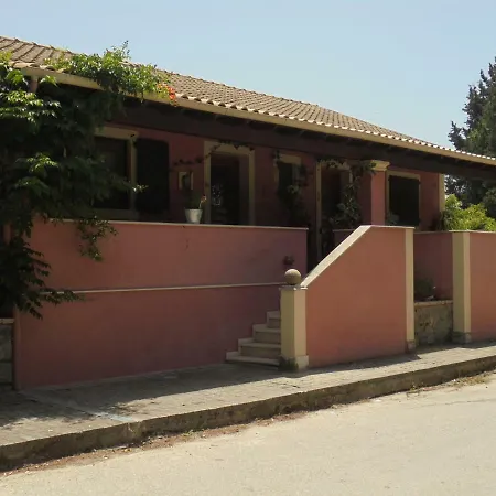 度假居 Hillsidehouse Magouládes
